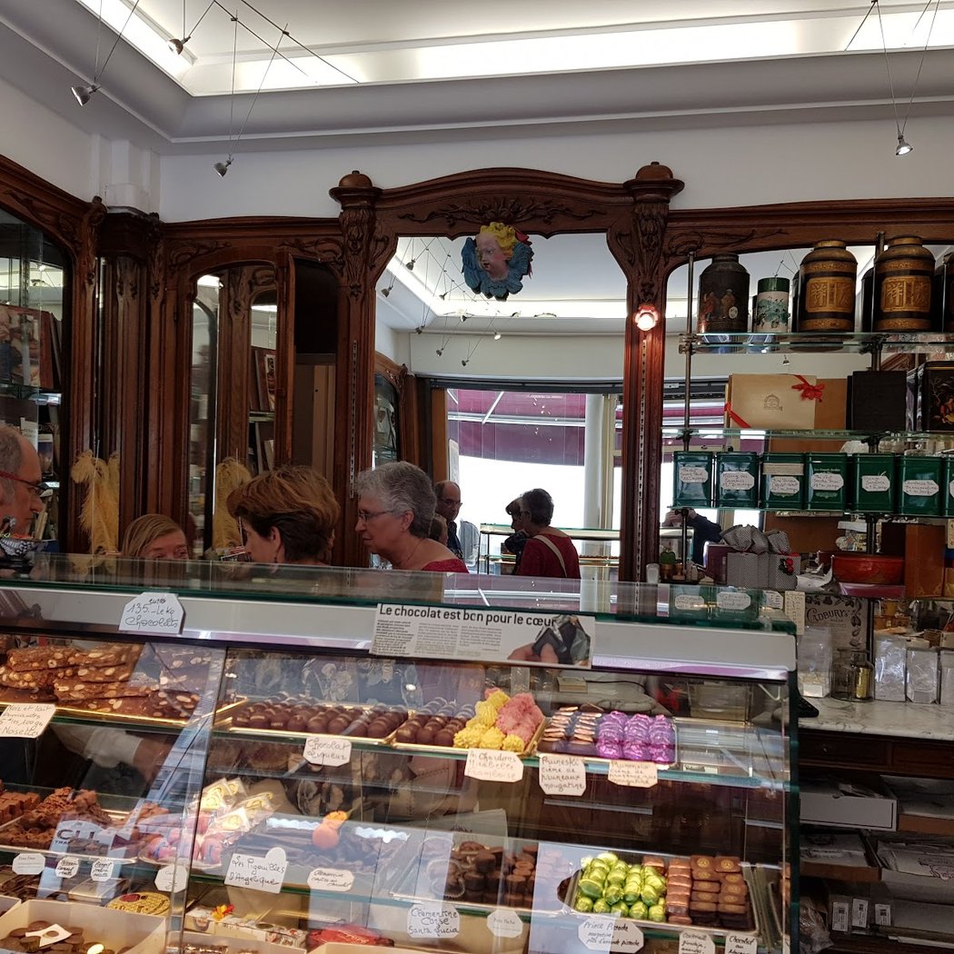 Le Chocolat Alain Ducasse, Le Comptoir À l'Etoile d'Or 3